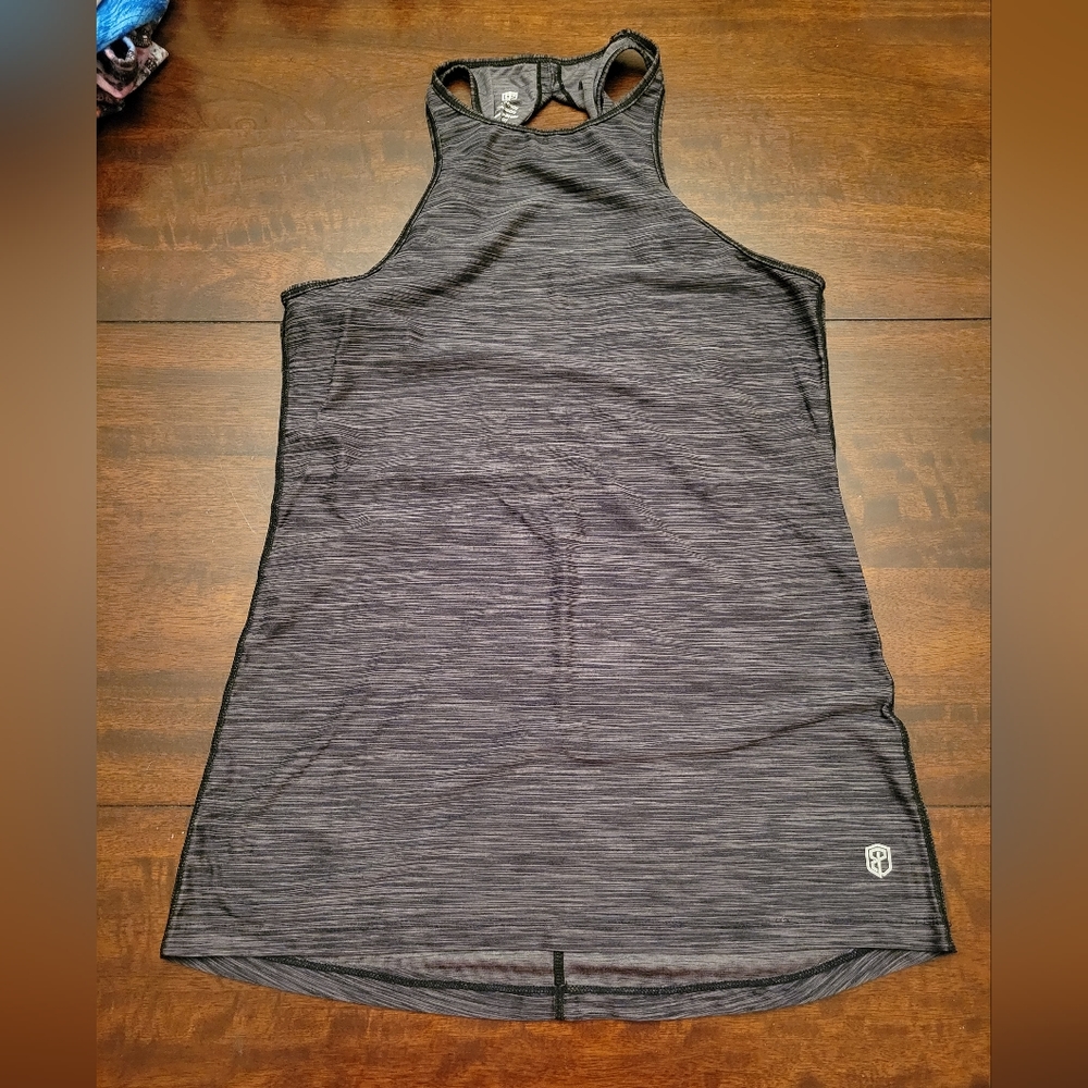 EDGE TANK